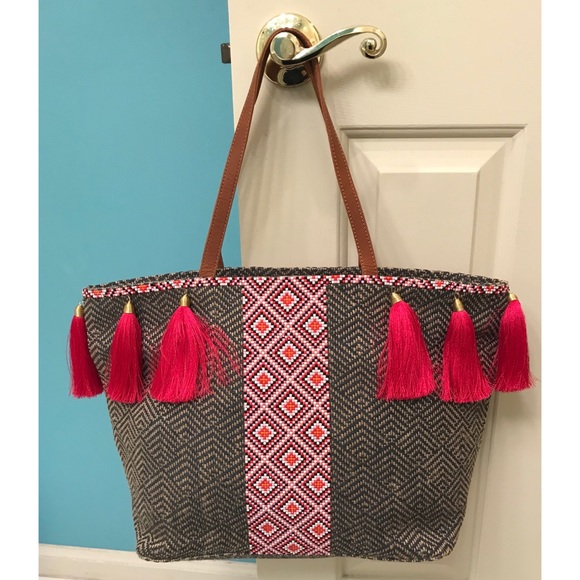 NOT FOR SALE Boho Geometric Jute Tote Tassels - Picture 4 of 6
